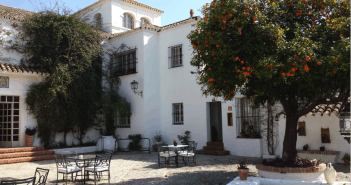 A 4 day or a 3 day golf experience to Arcos Gardens & Estate, Spain. spain